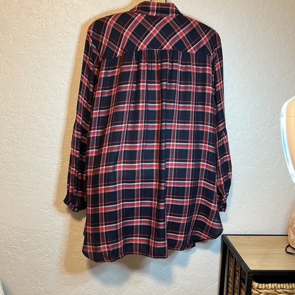 Loft new shirt w/ puffy sleeves - Picture 5 of 7